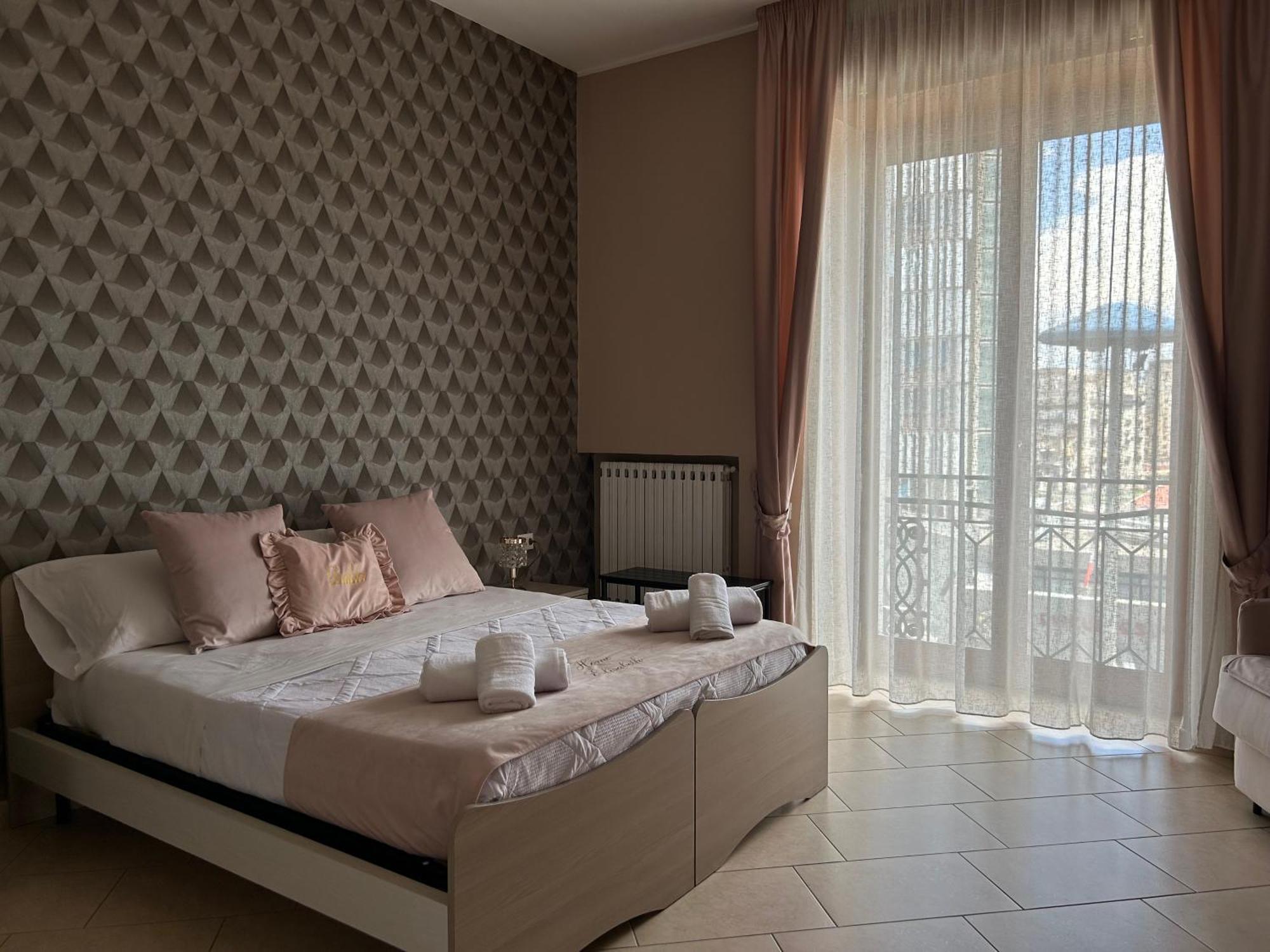 Home Elisabet Naples Luaran gambar